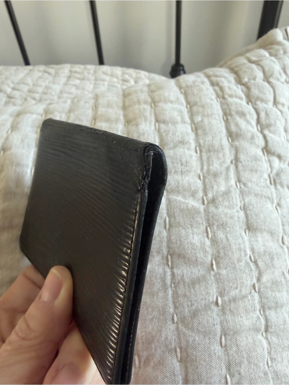 Louis Vuitton Black Epi Leather Card Holder/Wallet - Picture 4 of 13